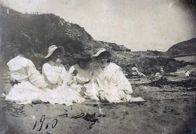 Playa de Zapallar en 1905 — Playa de Zapallar — 1905 | Chile de Ayer