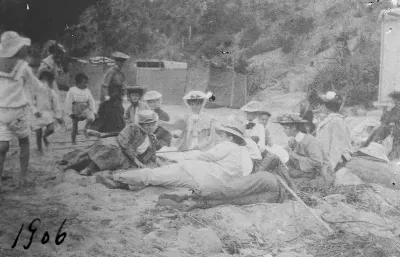 Playa de Zapallar en 1907 — 1907 | Chile de Ayer