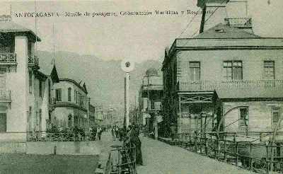 Muelle de pasajeros de Antofagasta ca. 1910 — 1910 | Chile de Ayer