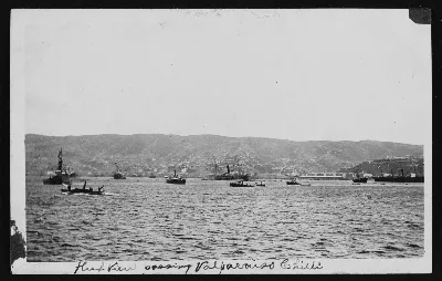 Valparaiso, Febrero 1908 — Bahía de Valparaíso — 1908 | Chile de Ayer