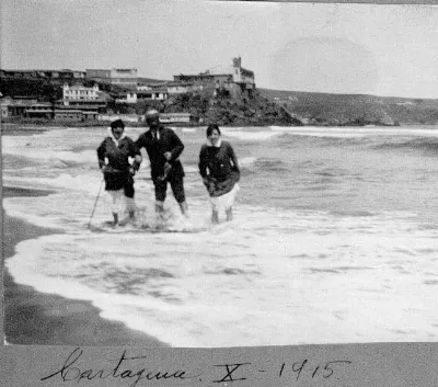 Playa de Cartagena en 1915 — 1915 | Chile de Ayer
