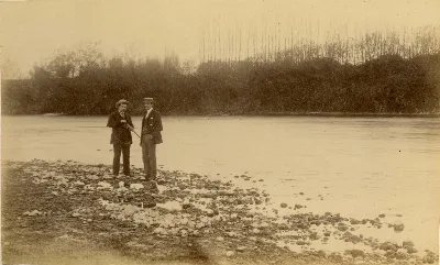 Hombres a la orilla de un río, zona central, 1888 — Limache — 1888 | Chile de Ayer