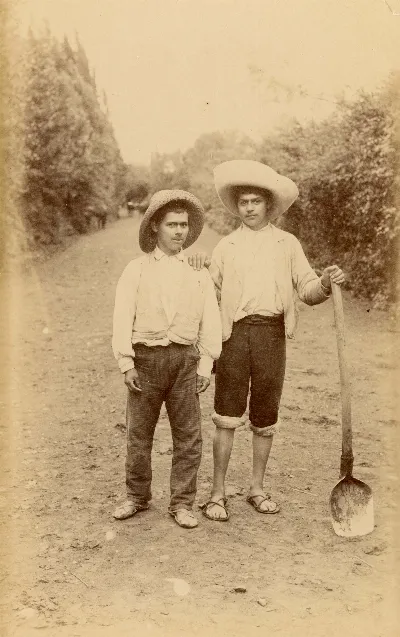 Campesinos en zona central, 1888 — 1888 | Chile de Ayer