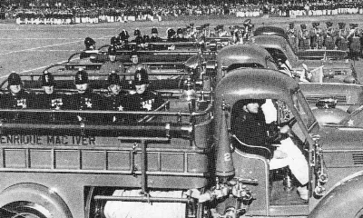 Carros bombas modelo Ford Waterous 1940 — Parque O'Higgins — 1940 | Chile de Ayer