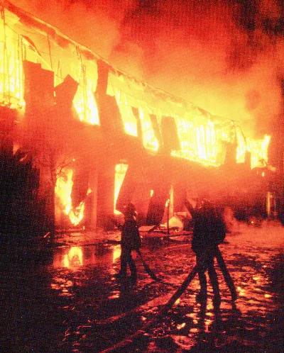 Incendio Barrio Meiggs, 1988 — Estación Central — 1987 | Chile de Ayer
