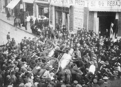 Volcamiento Bomba Vapor Siglo XX — Santiago Centro — 1925 | Chile de Ayer