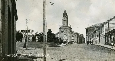 Plaza de Armas Ancud, 1930 — Plaza de Armas de Ancud — 1930 | Chile de Ayer
