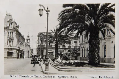 Plaza Patricio Mekis ca. 1910 — Teatro Municipal — 1910 | Chile de Ayer