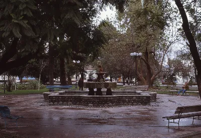 Plaza de Armas de Buin ca. 1980 — Plaza de Armas de Buin — 1980 | Chile de Ayer