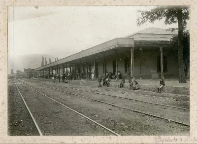 Estación de Ferrocarriles de Los Andes, ca. 1910 — 1910 | Chile de Ayer
