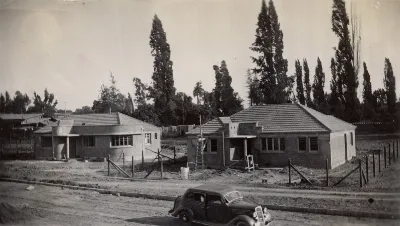 Casas en construcción, Las Condes, 1939 — 1939 | Chile de Ayer