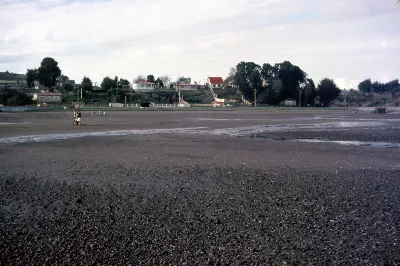 Playa de Pelluco, Puerto Montt, 1970 — Playa Pelluco — 1970 | Chile de Ayer