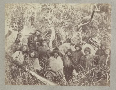 Grupo de patagones, ca. 1894 — 1894 | Chile de Ayer