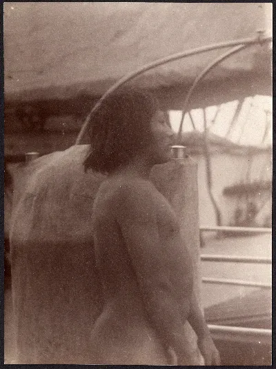 Hombre Kawésqar en el Vanadium, ca. 1894 — 1894 | Chile de Ayer