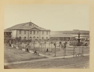 Plaza y Teatro Victoria de Valparaíso, 1868 — 1865 | Chile de Ayer