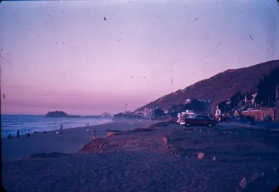 Playa El Encanto, Reñaca, 1953 — Playa El Encanto — 1953 | Chile de Ayer