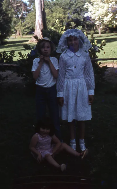 Niños en ceremonia, Longaví 1978 — 1978 | Chile de Ayer