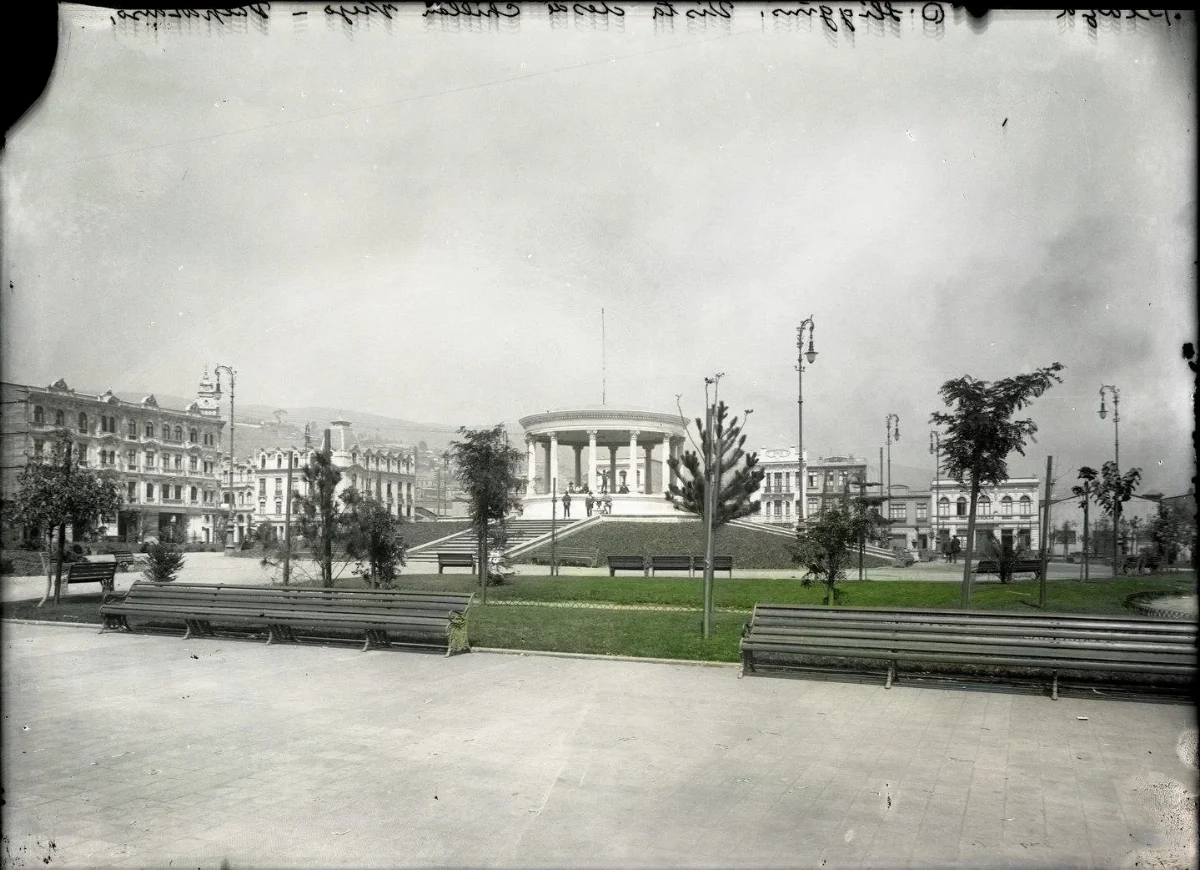 Plaza Ohiggins de Valparaiso, 1911 — Plaza O'Higgins — 1911 | Chile de Ayer