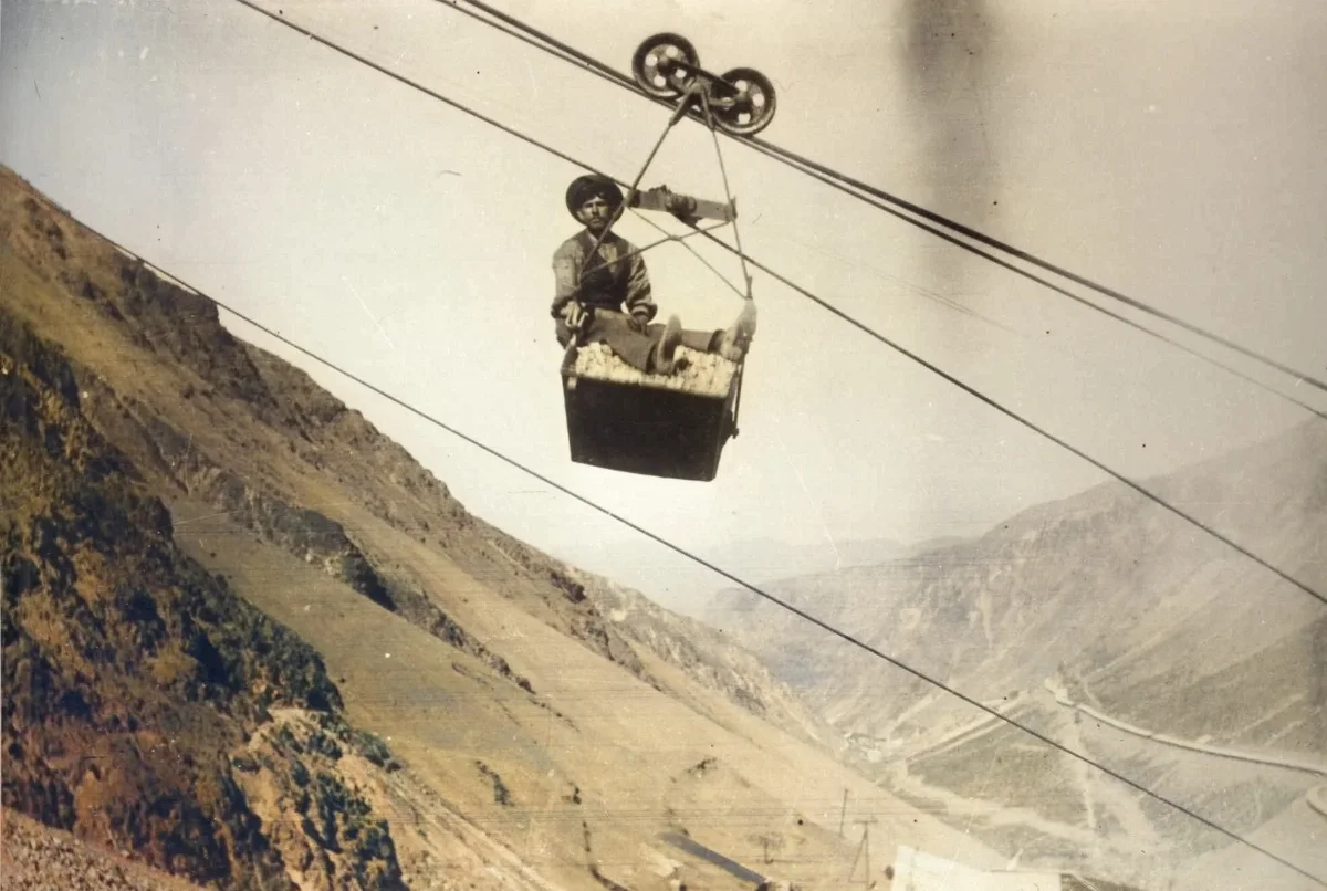Tranvía aéreo Sewell, 1915 — Sewell — 1915 | Chile de Ayer