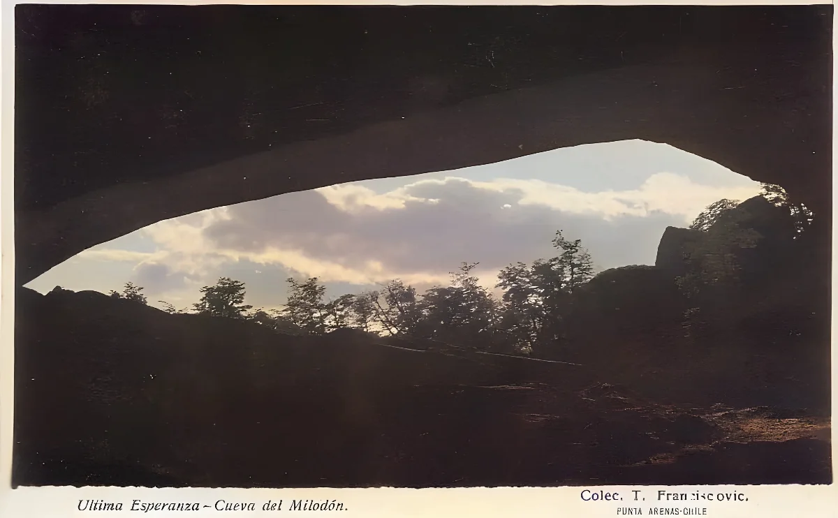 Cueva Milodón, ca. 1920 — 1920 | Chile de Ayer