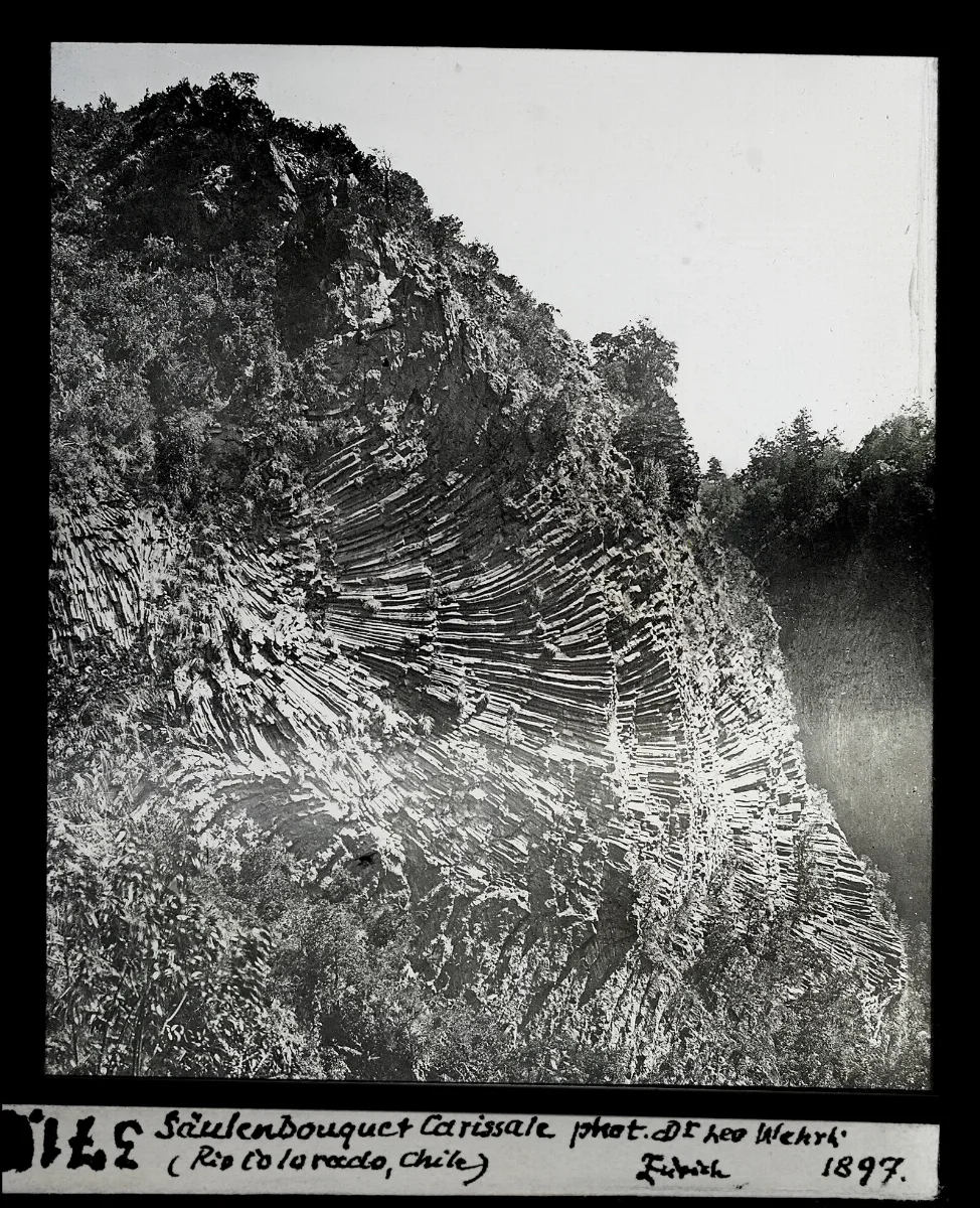 Saulenhouquet Carissale, Río de la Rauda, Chile (1897) — aprox. 1897–1940 | Chile de Ayer