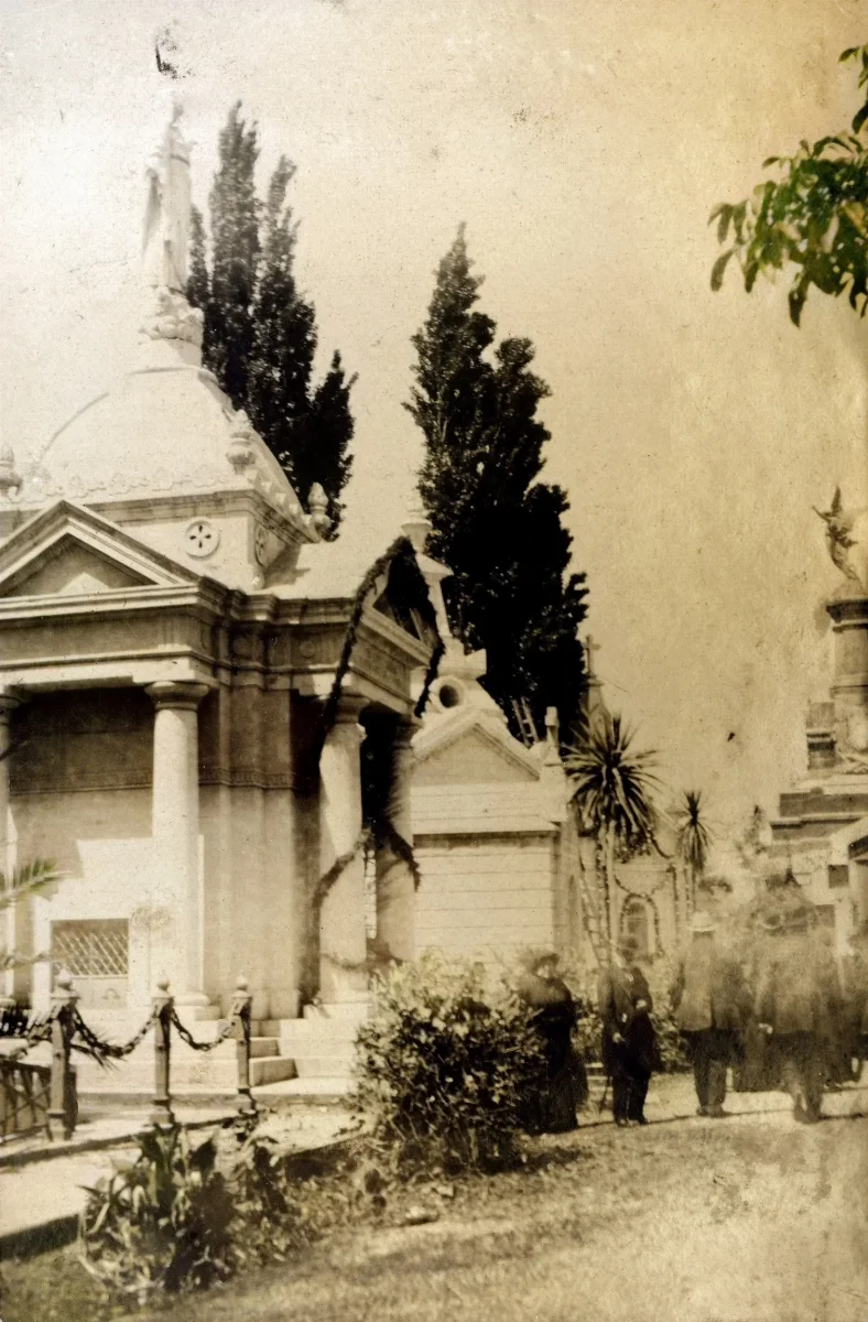 Cementerio General de Santiago, Chile, CA 1900 — Cementerio General de Santiago — 1900 | Chile de Ayer