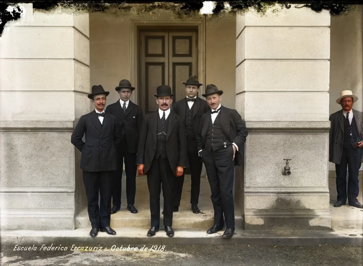 Escuela Federico Errazuriz en 1918 — Escuela Técnica Federico Errázuriz — 1918 | Chile de Ayer