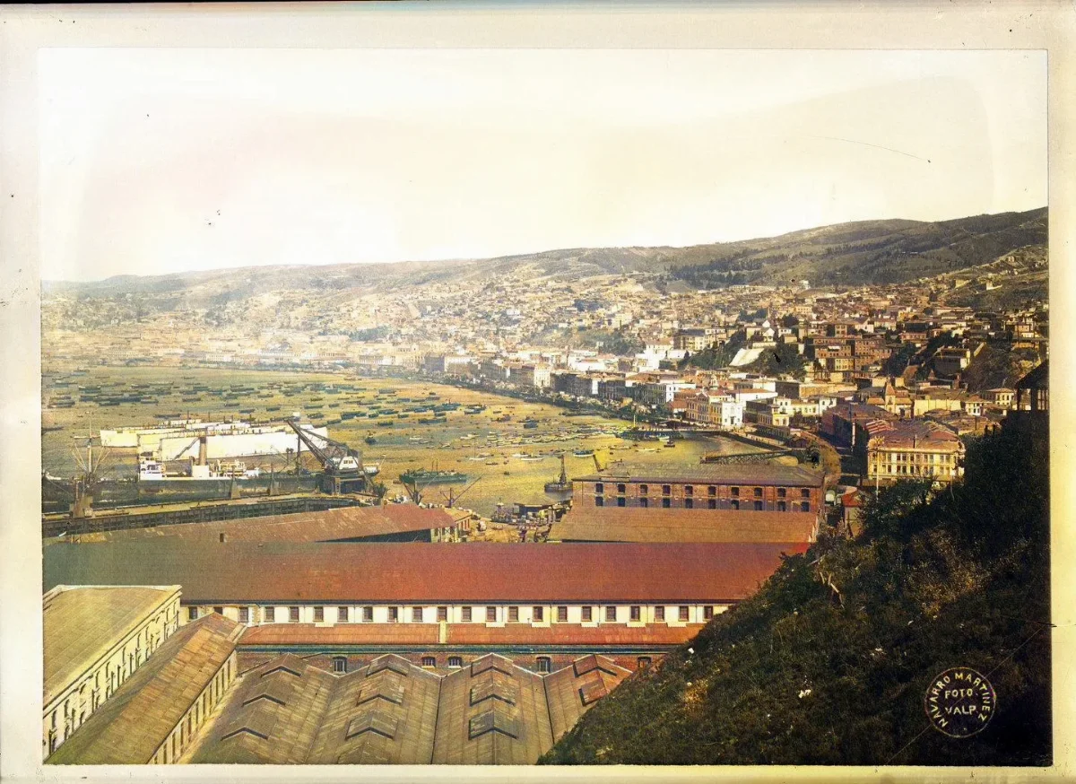 Vista al puerto de Valparaíso en 1911 — Puerto de Valparaíso — 1911 | Chile de Ayer