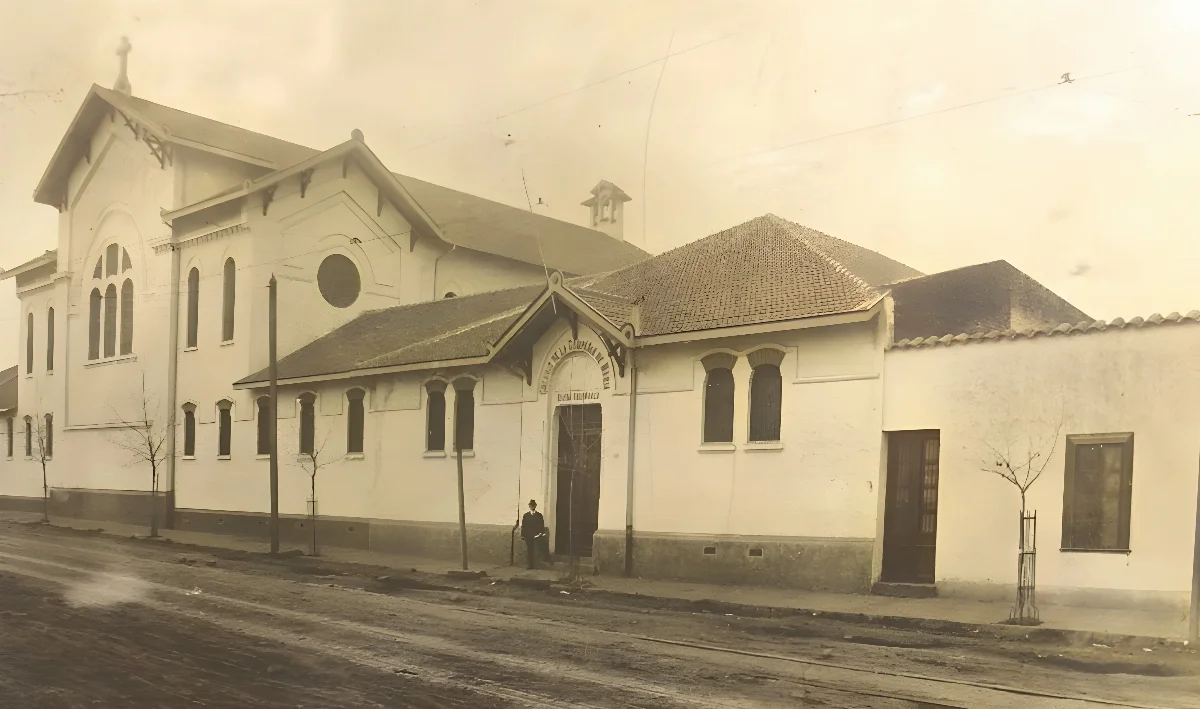 Colegio Compañía de Maria en 1920 — Colegio Compañía de María — 1920 | Chile de Ayer