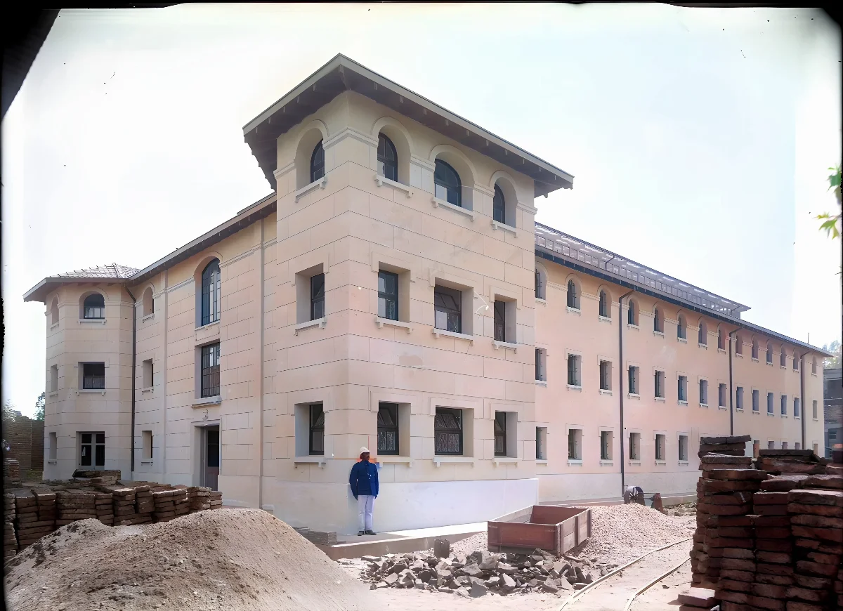 Casa Correccional de Mujeres — Casa Correccional de Mujeres — 1915 | Chile de Ayer