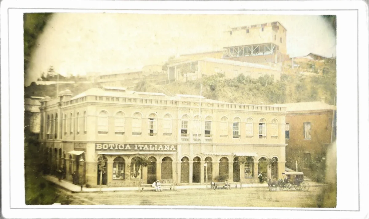 Plaza Echaurren de Valparaíso 1890 — 1890 | Chile de Ayer