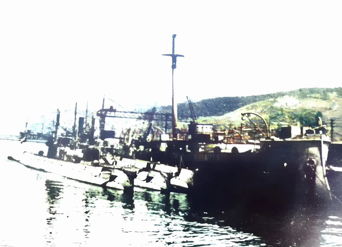 Huascar como buque madre de submarinos — 1918 | Chile de Ayer