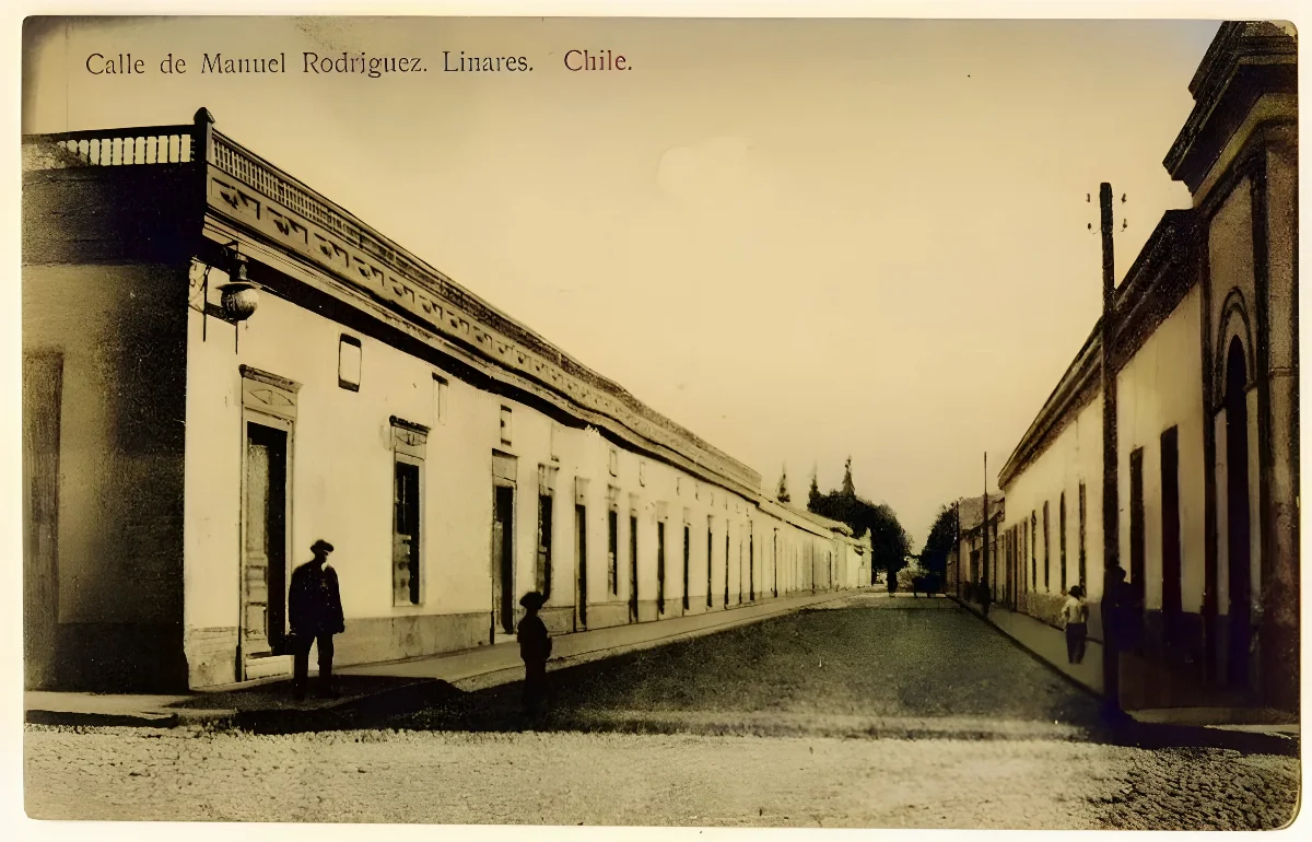 Calle Manuel Rodriguez, 1912 — Liceo de Linares — 1912 | Chile de Ayer