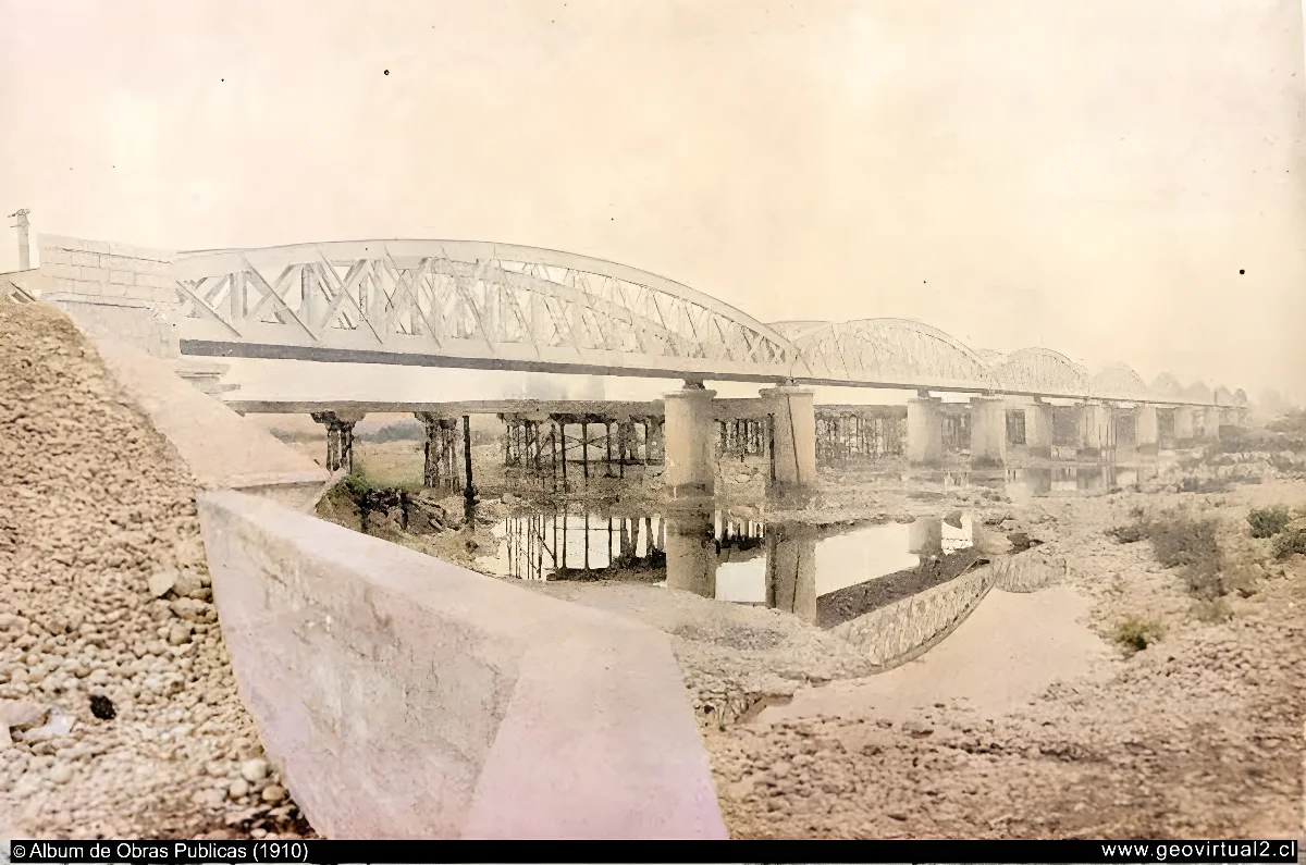Puente ferroviario achibueno, 1909 — Puente ferroviario sobre el río Achibueno — 1909 | Chile de Ayer