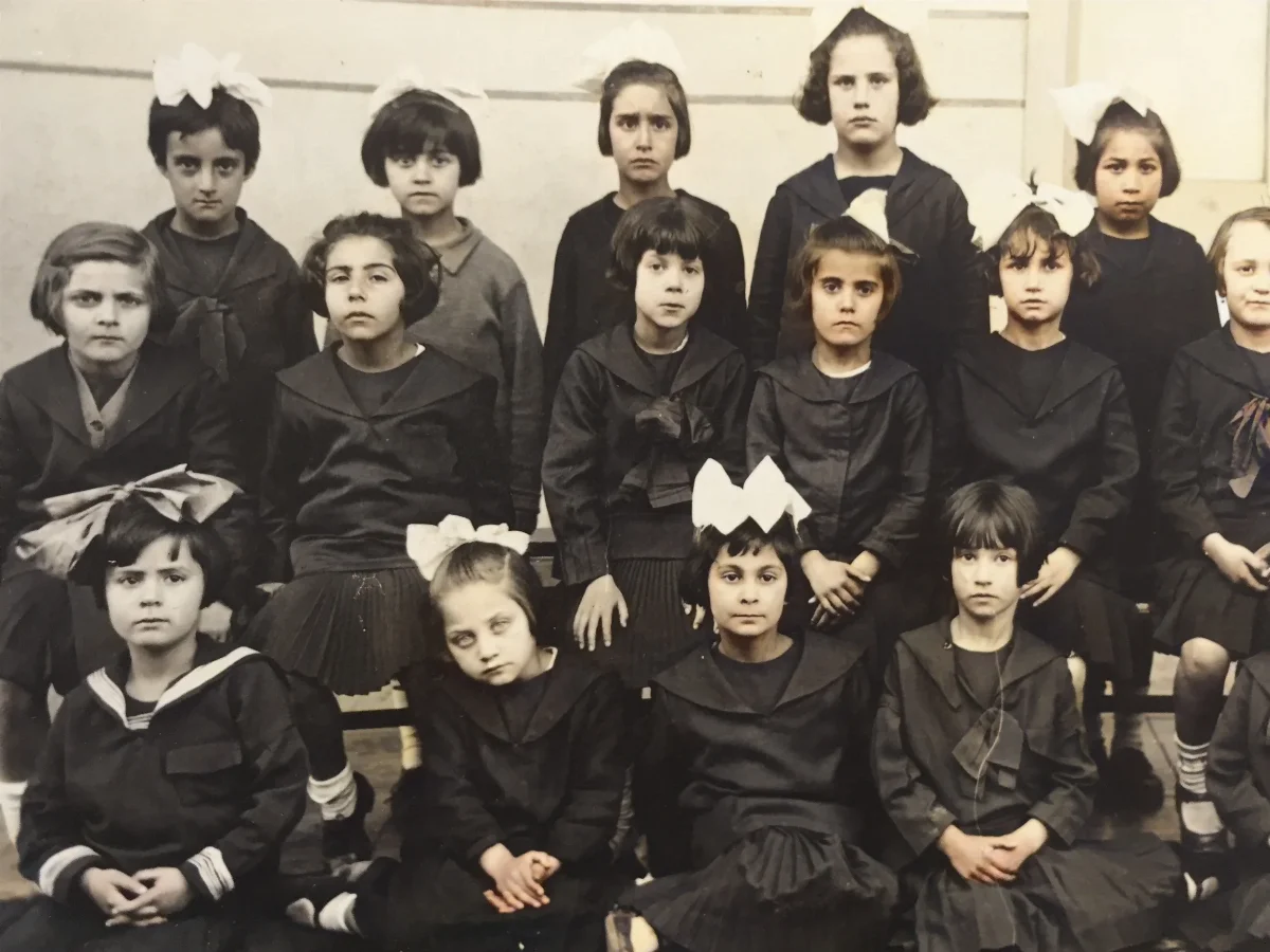 Alumnas del Colegio Inmaculada Concepción de Cauquenes en 1918. — Colegio Inmaculada Concepción de Cauquenes — 1918 | Chile de Ayer