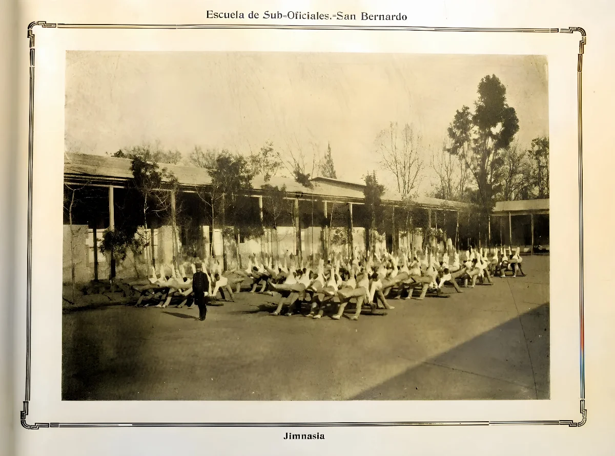 Ejércitodechile-álbumgráfico-1910-DSCF1420 — 1910 | Chile de Ayer