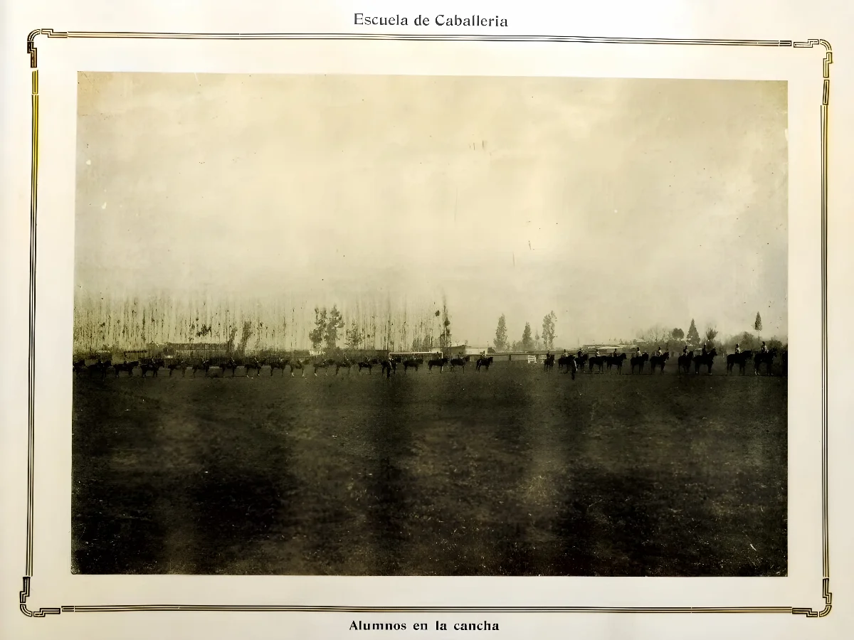 Ejércitodechile-álbumgráfico-1910-DSCF1433 — 1910 | Chile de Ayer