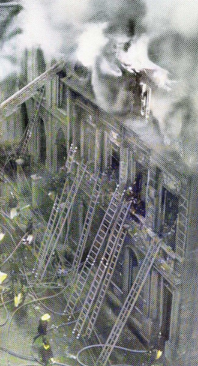 Incendio edificio Santiago Centro, 1970 — Esquina San Martín con Alameda — 1970 | Chile de Ayer