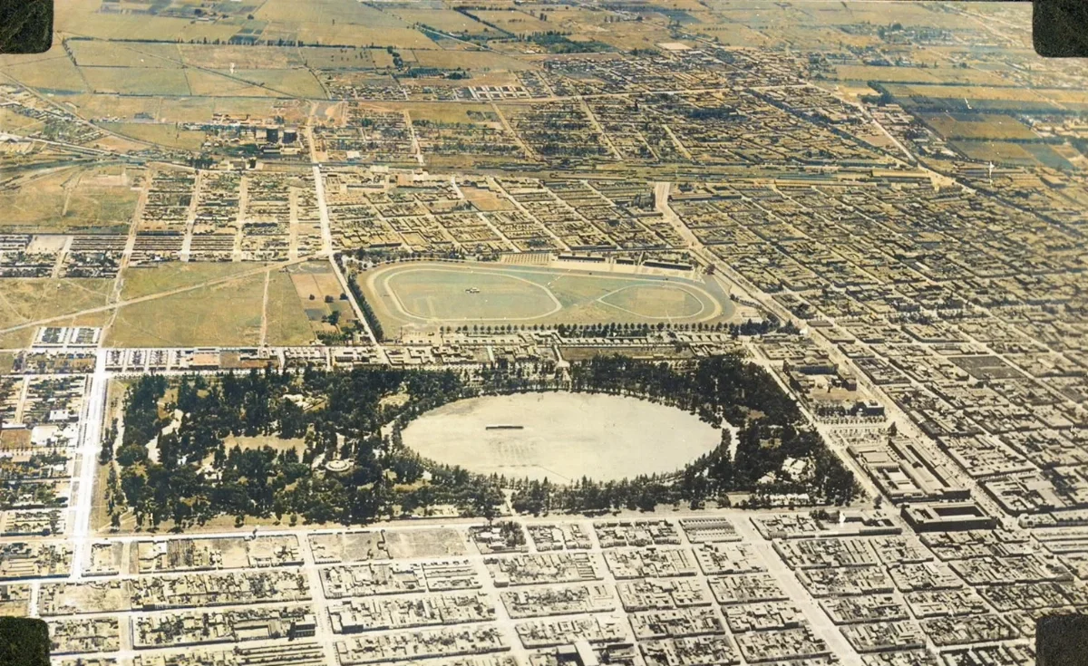 Vista Área Santiago en 1931 — Club Hípico de Santiago — 1931 | Chile de Ayer