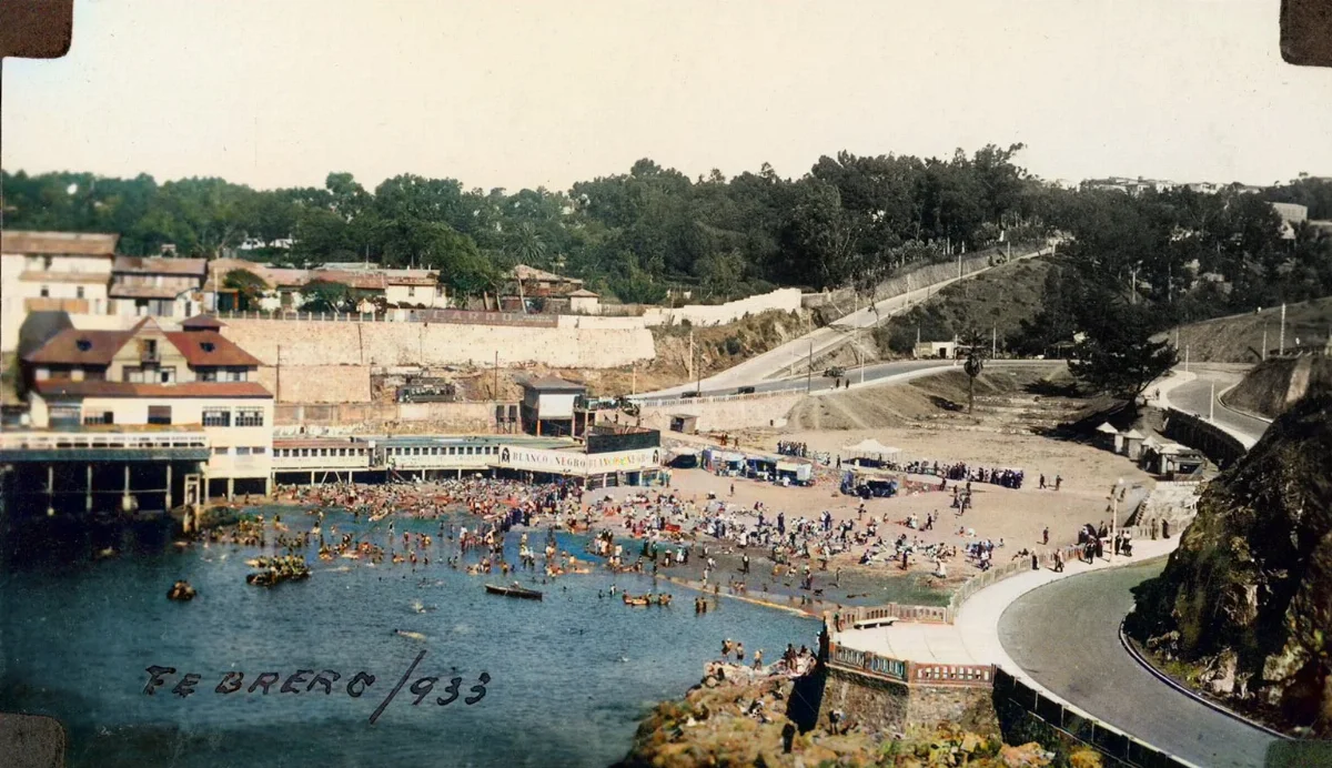 Playa las Torpederas en 1933 — Playa Las Torpederas — 1933 | Chile de Ayer