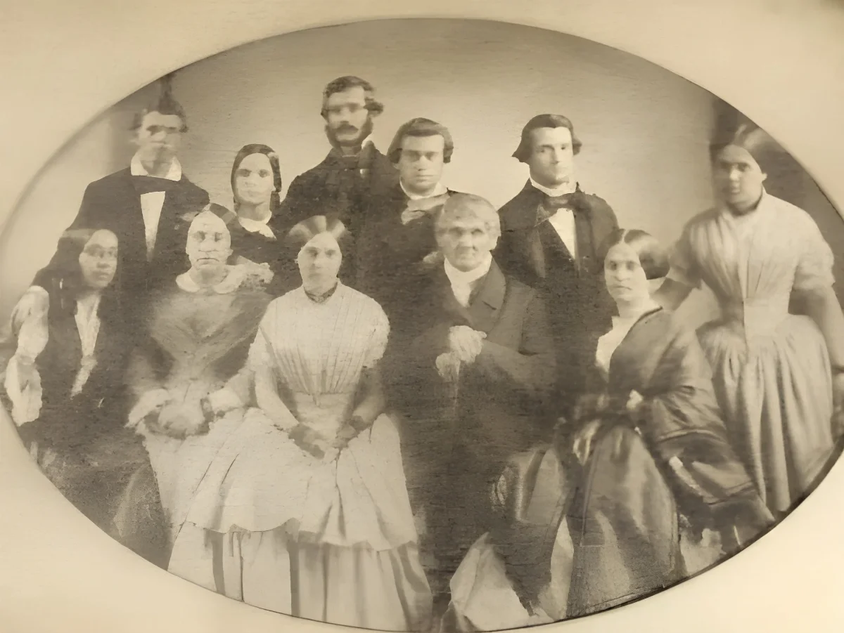 Agustín Nathaniel Cox Lloyd y familia — aprox. 1850–1930 | Chile de Ayer