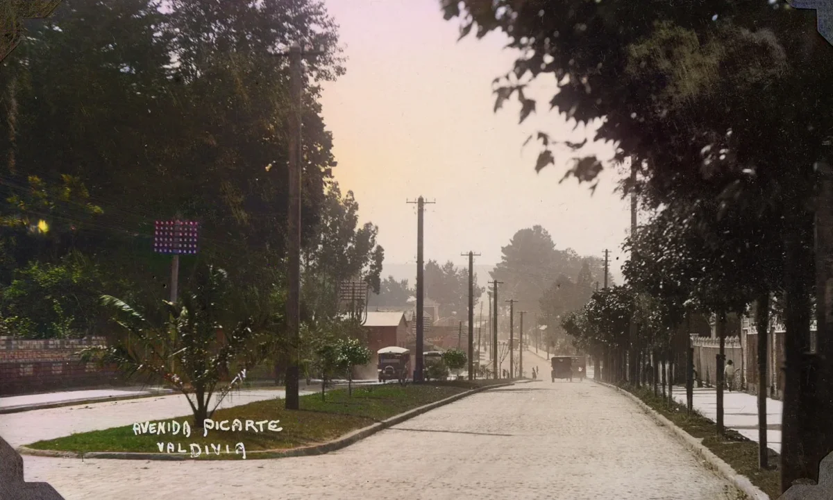 Valdivia 1926 — Avenida Picarte — 1926 | Chile de Ayer
