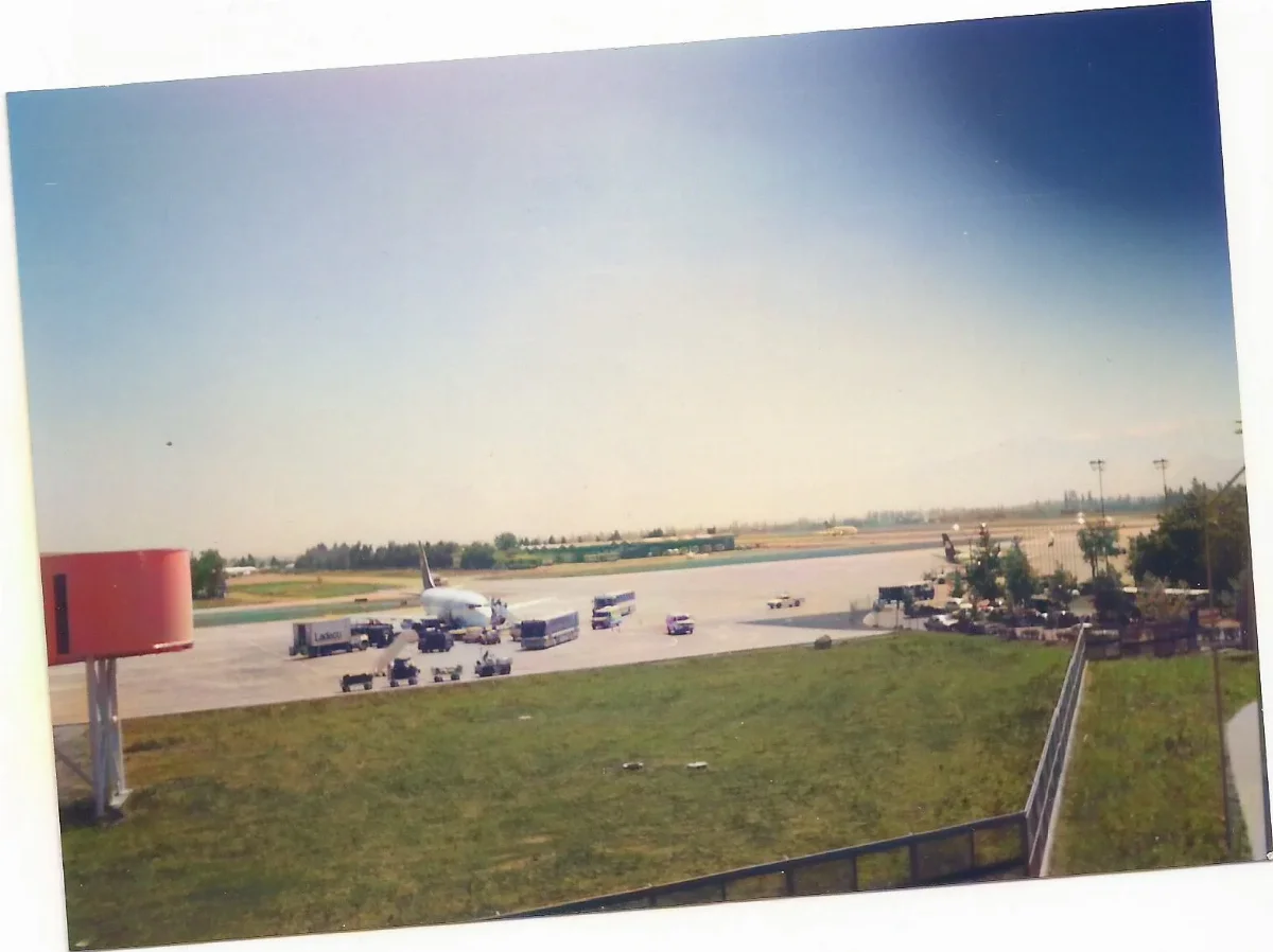 Aeropuerto Arturo Merino Benitez, 1992 — Aeropuerto Arturo Merino Benítez — 1992 | Chile de Ayer