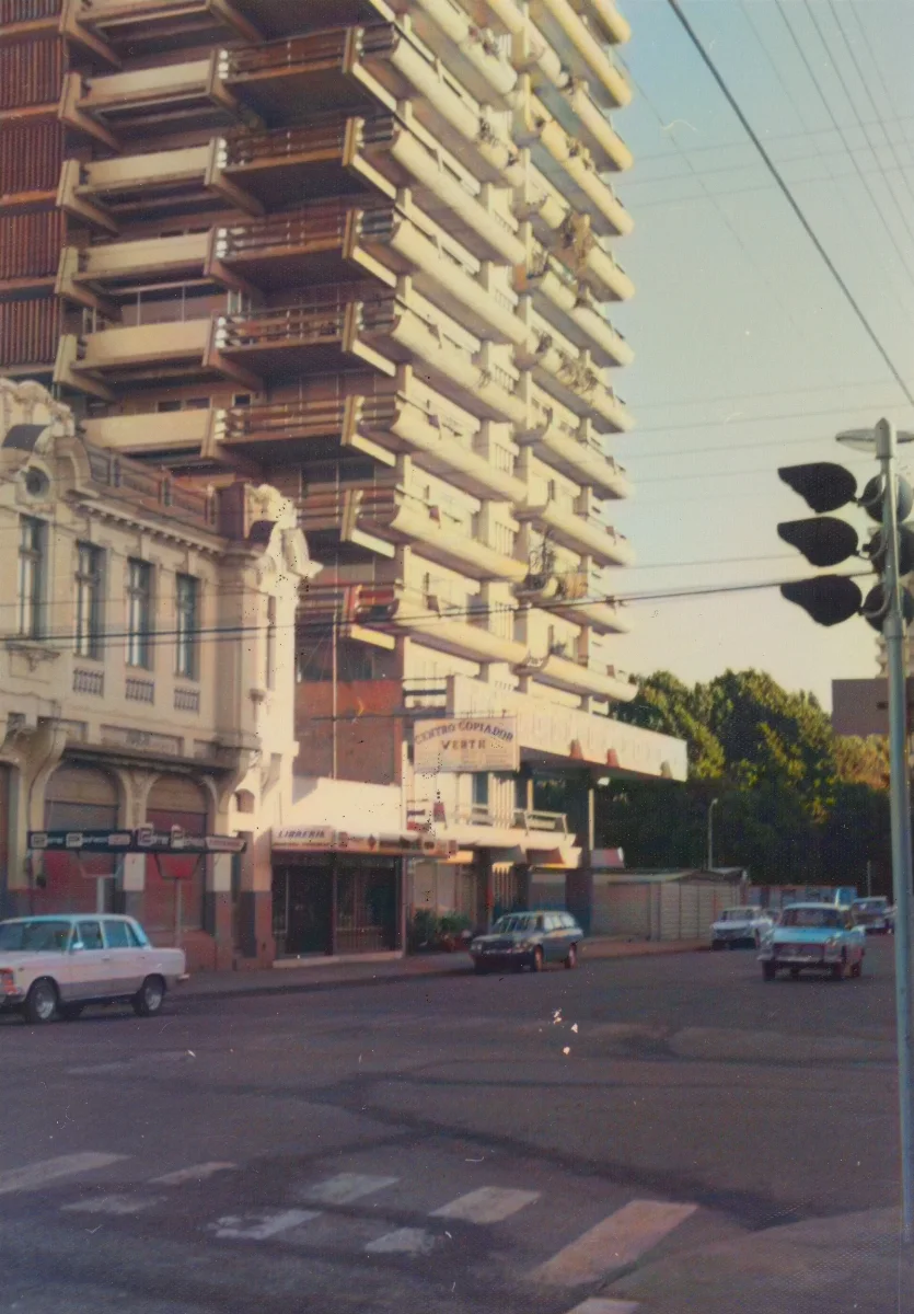 Irarrazabal. 1982 — Avenida Irarrázaval — 1982 | Chile de Ayer