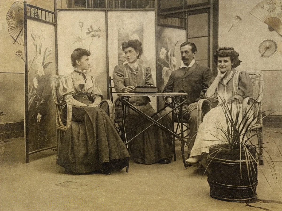 Familia en Caldera Chile — 1925 | Chile de Ayer