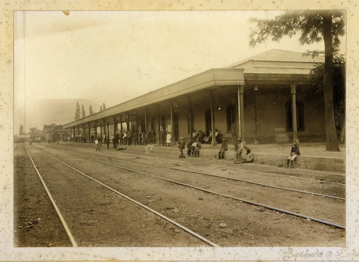 Estación de Ferrocarriles de Los Andes, ca. 1910 — 1910 | Chile de Ayer