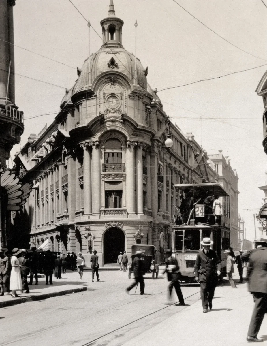 Chili, straatbeeld van Santiago de Chili Calle Bandera, SFA002027150 — Santiago — 1925 | Chile de Ayer