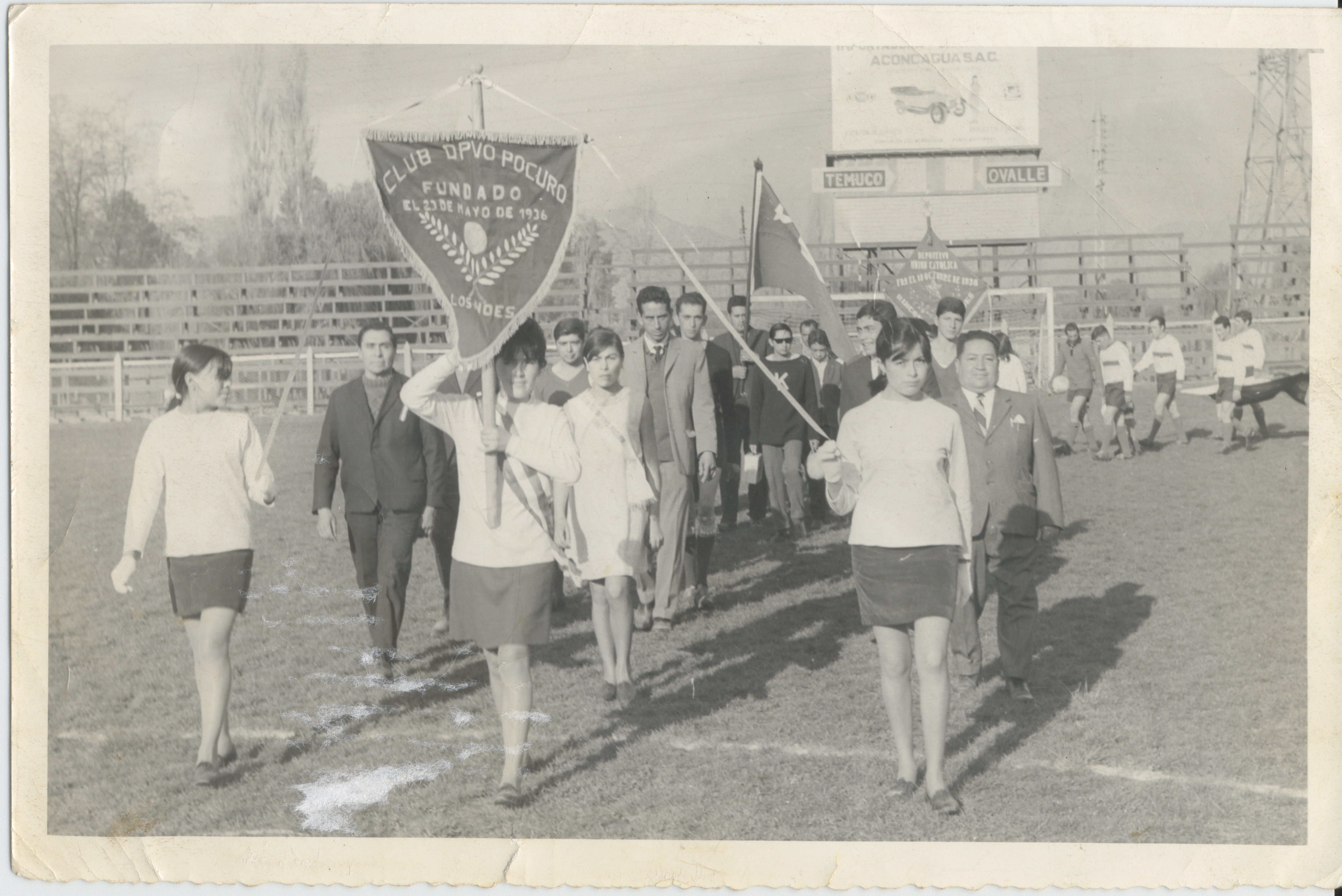 Desfile Club Deportivo Pocuro — Los Andes — 1968 | Chile de Ayer