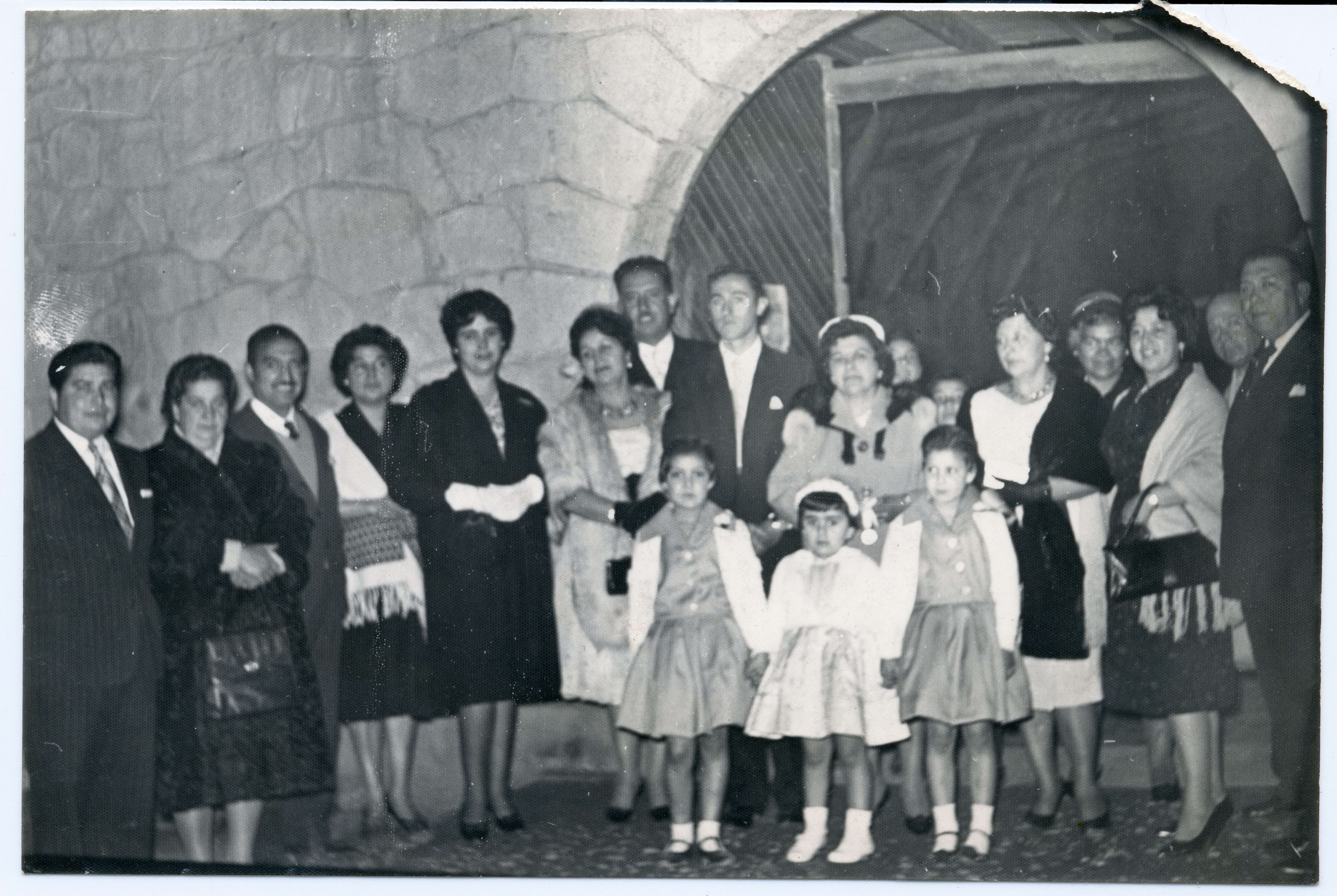 Familiares invitados al matrimonio — Pocuro — aprox. 1960 | Chile de Ayer