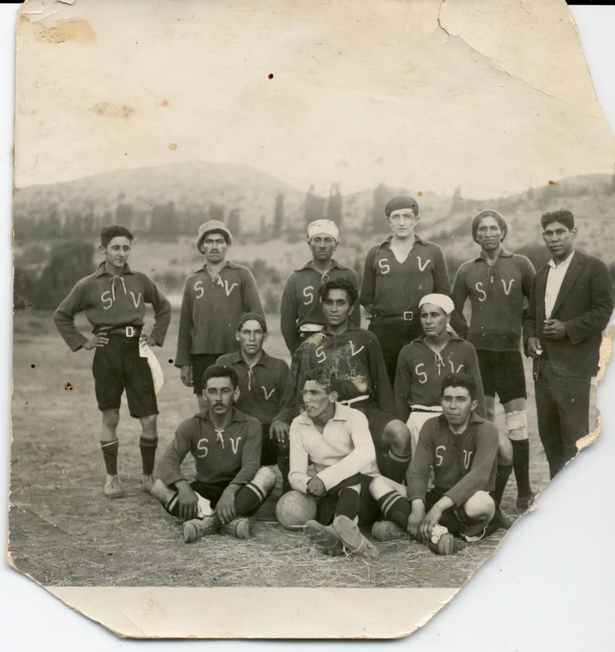 Equipo de futbol San Vicente — Calle Larga — 1930 | Chile de Ayer
